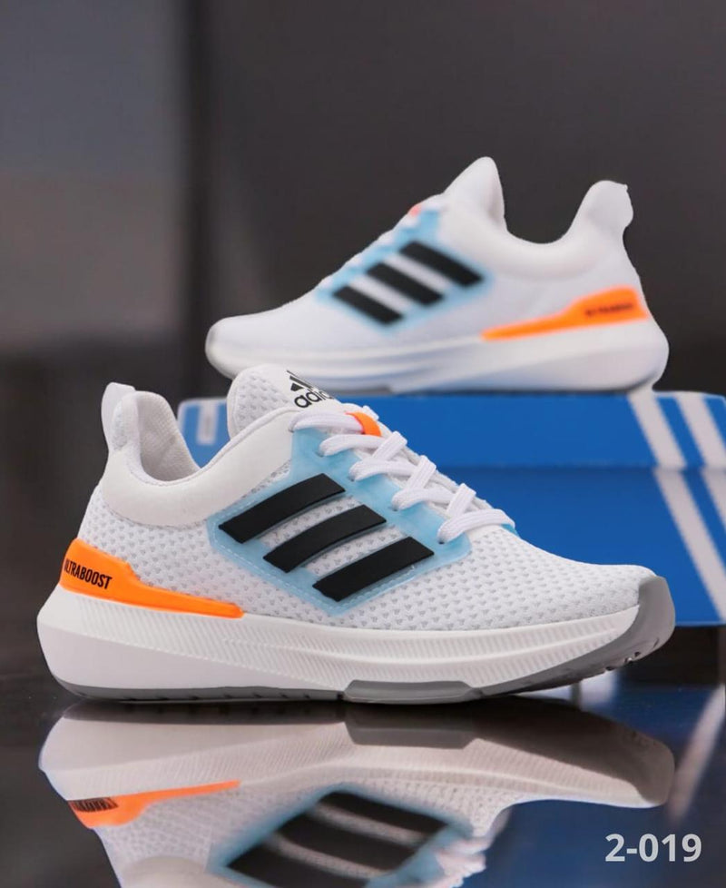 ADIDAS ULTRABOOST